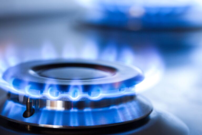 Mehr über den Artikel erfahren Gasumlage 34 Stunden vor Inkrafttreten gestoppt – Preisdeckel angekündigt